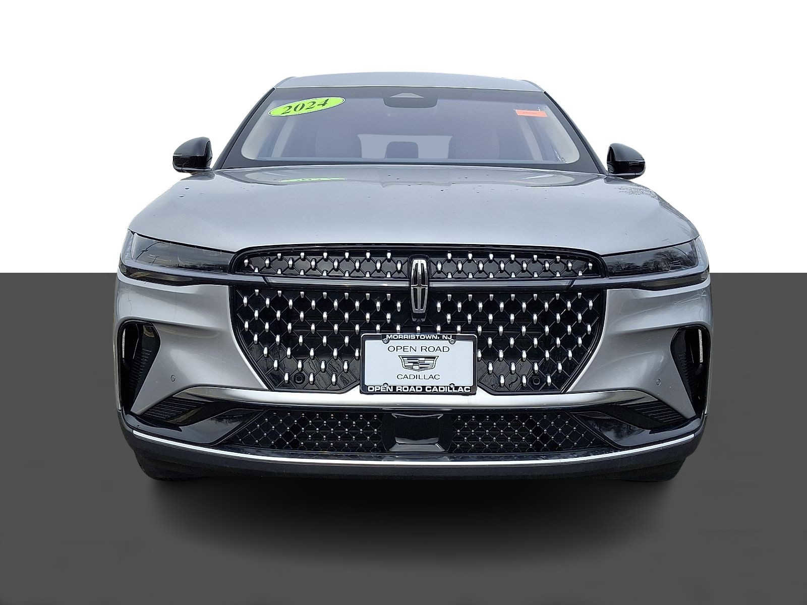 Used 2024 Lincoln Nautilus Premier image 2