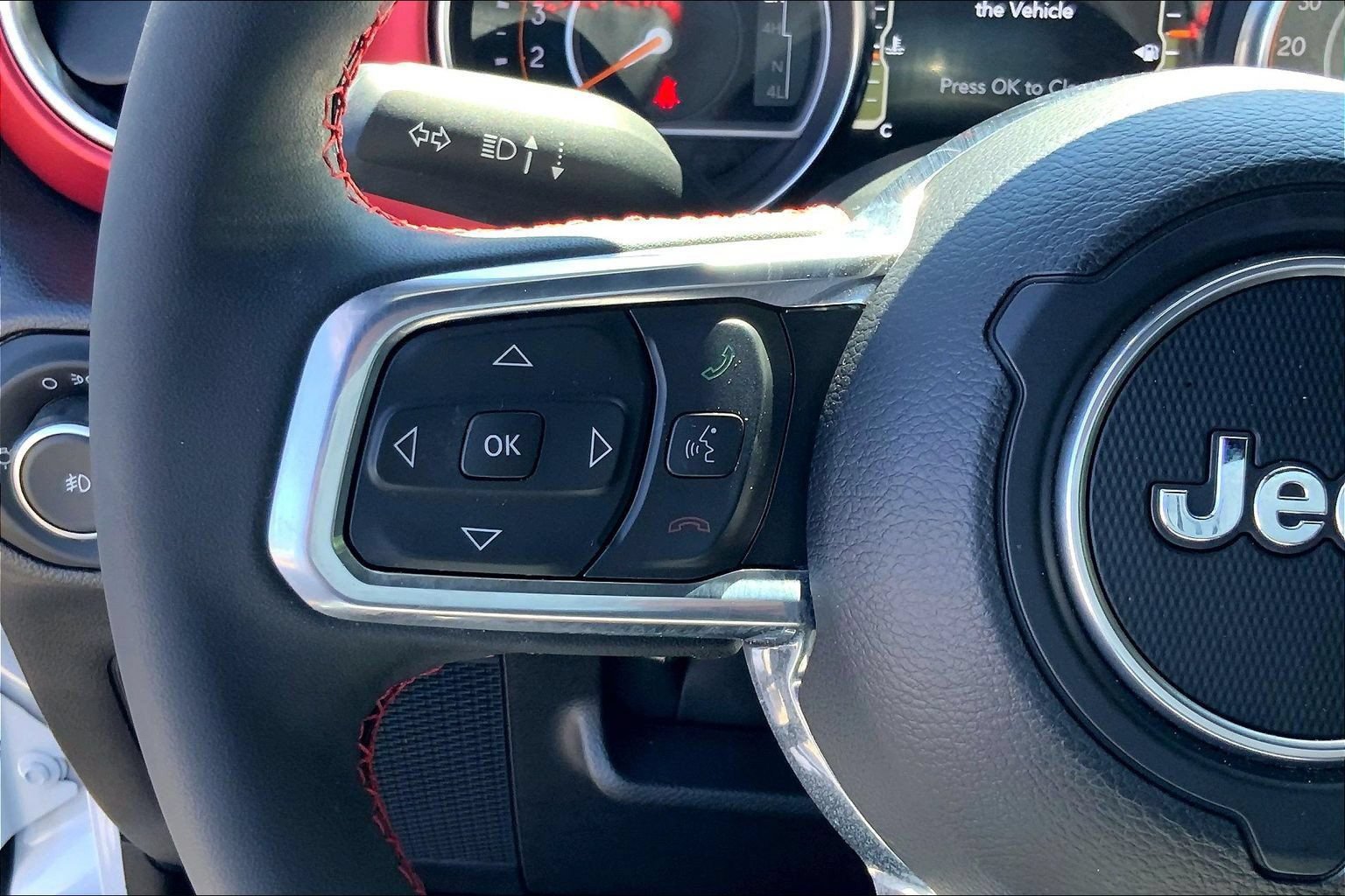 Used 2023 Jeep Wrangler Unlimited Rubicon AWD/4WD image 22