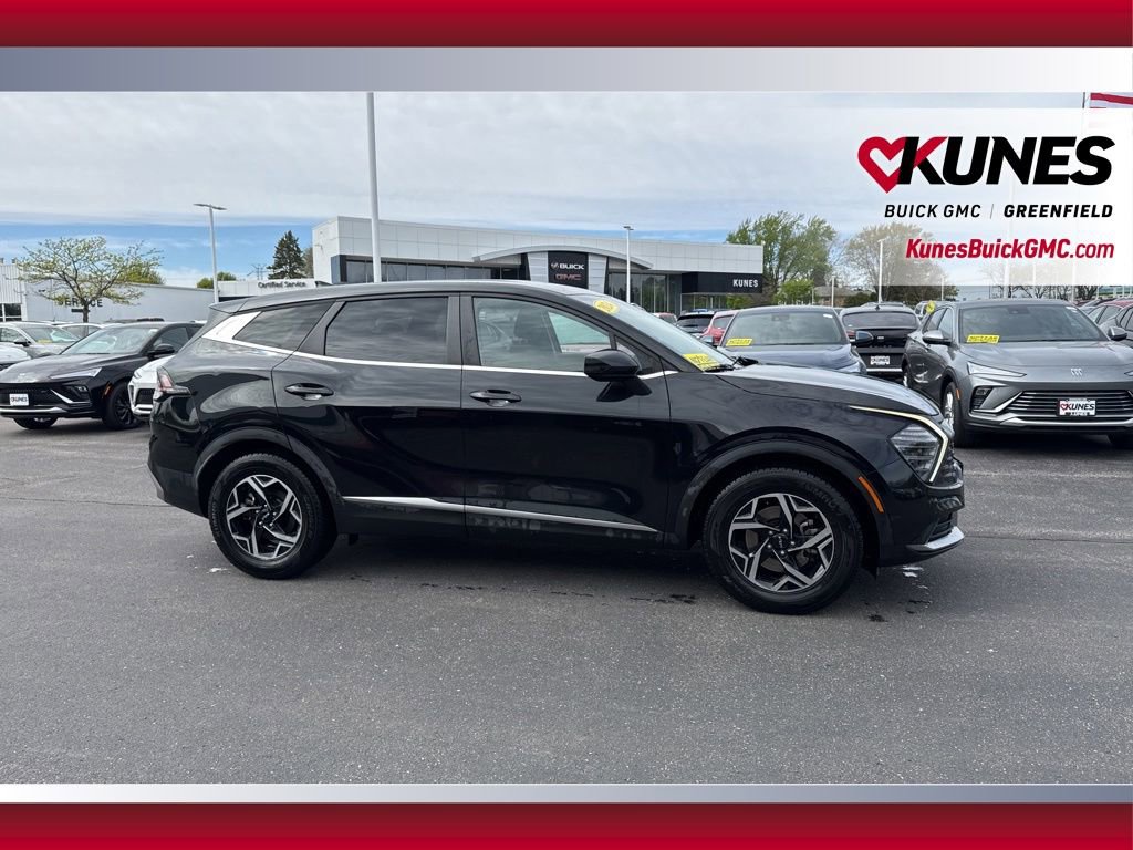 Used 2024 Kia Sportage LX FWD image 3