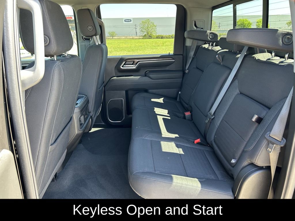 Used 2025 Chevrolet Silverado 2500 LT w/ Convenience Package image 32