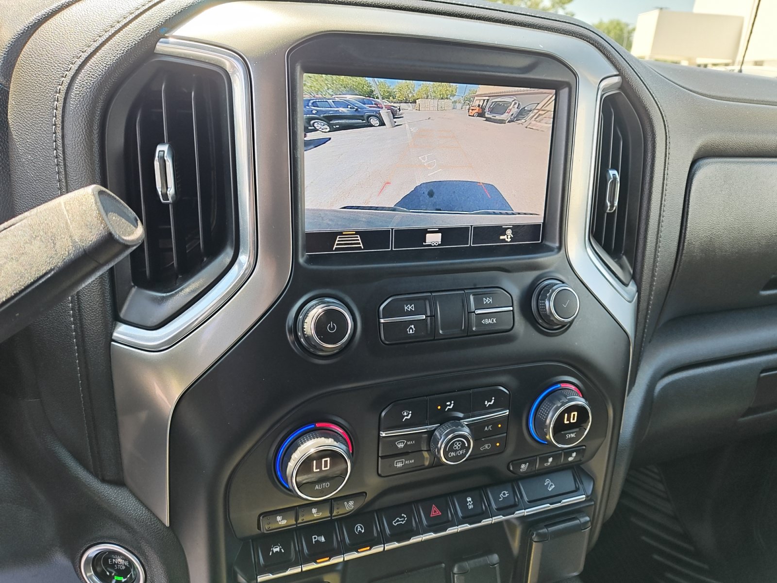 Used 2020 Chevrolet Silverado 1500 LTZ w/ LTZ Plus Package AWD/4WD image 19