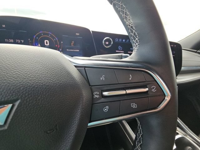 Used 2025 Chevrolet Traverse LT FWD image 17