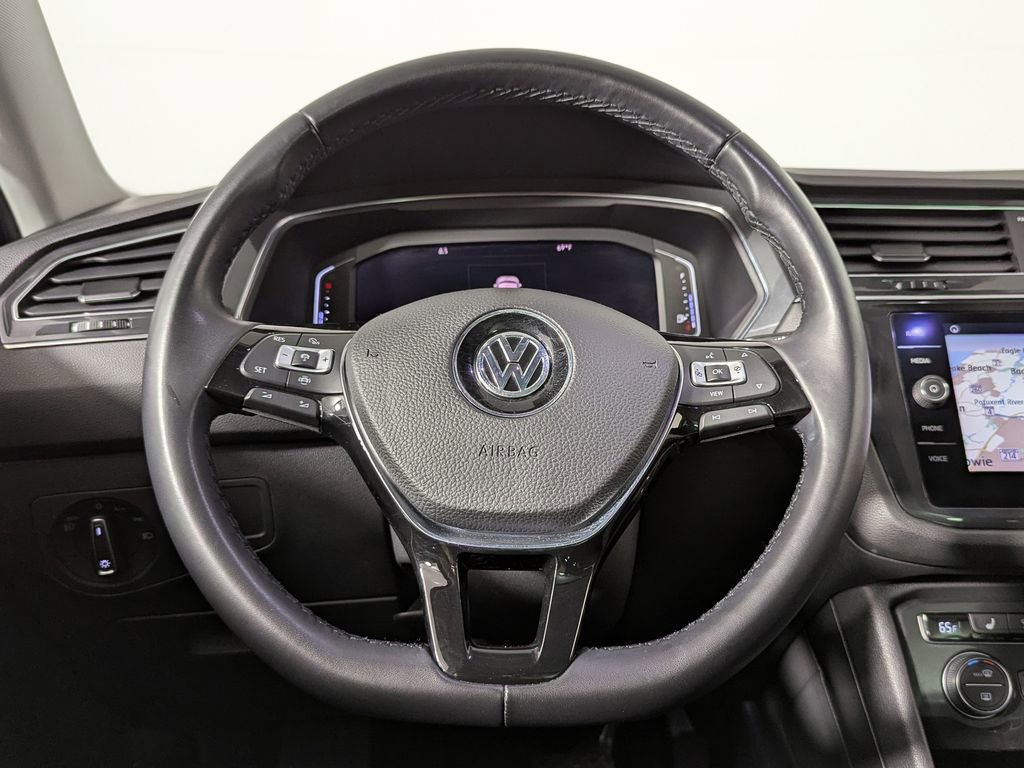 Used 2019 Volkswagen Tiguan SE FWD image 22
