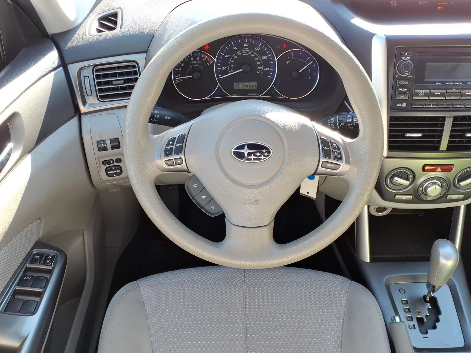 Used 2012 Subaru Forester 2.5X Premium w/ Popular Pkg 3 AWD/4WD image 5