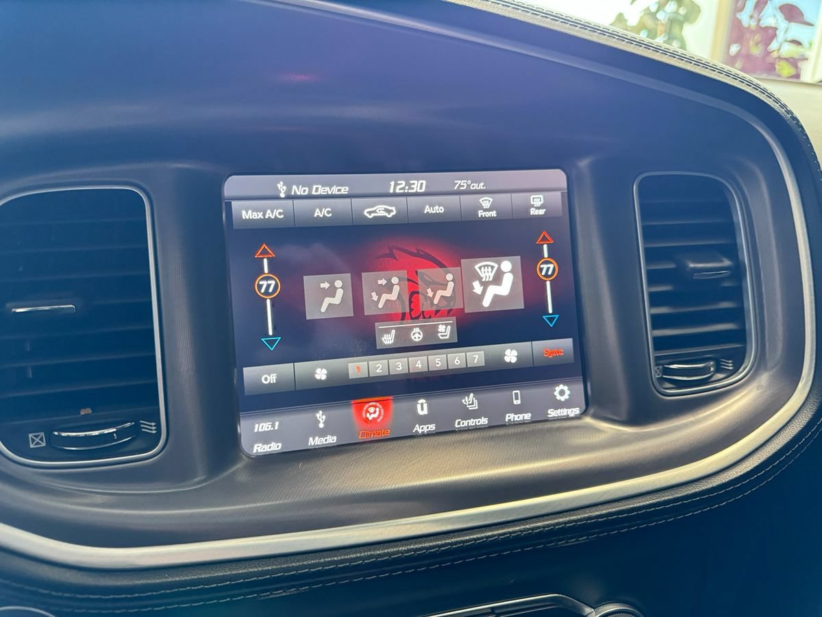 Used 2019 Dodge Charger Scat Pack w/ Dynamics Package RWD image 27