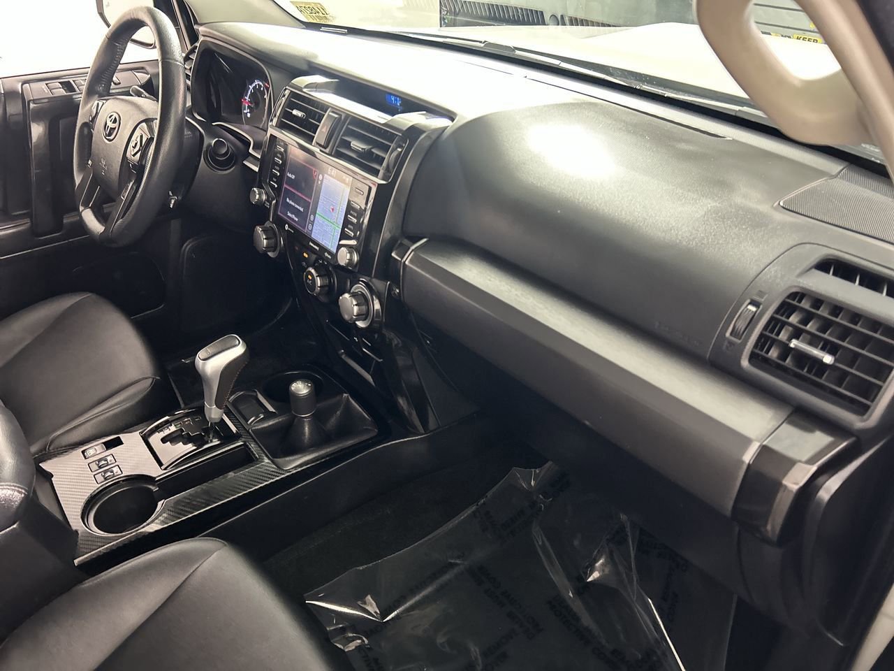 Used 2022 Toyota 4Runner TRD Off-Road Premium AWD/4WD image 26