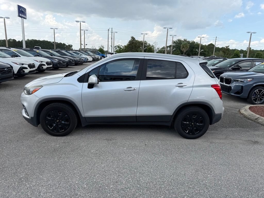 Used 2017 Chevrolet Trax LS FWD image 10