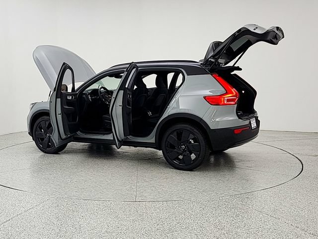 New 2026 Volvo XC40 B5 Ultra w/ Climate Package AWD/4WD image 12