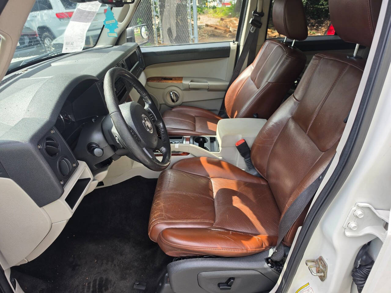 Used 2006 Jeep Commander Limited RWD image 10