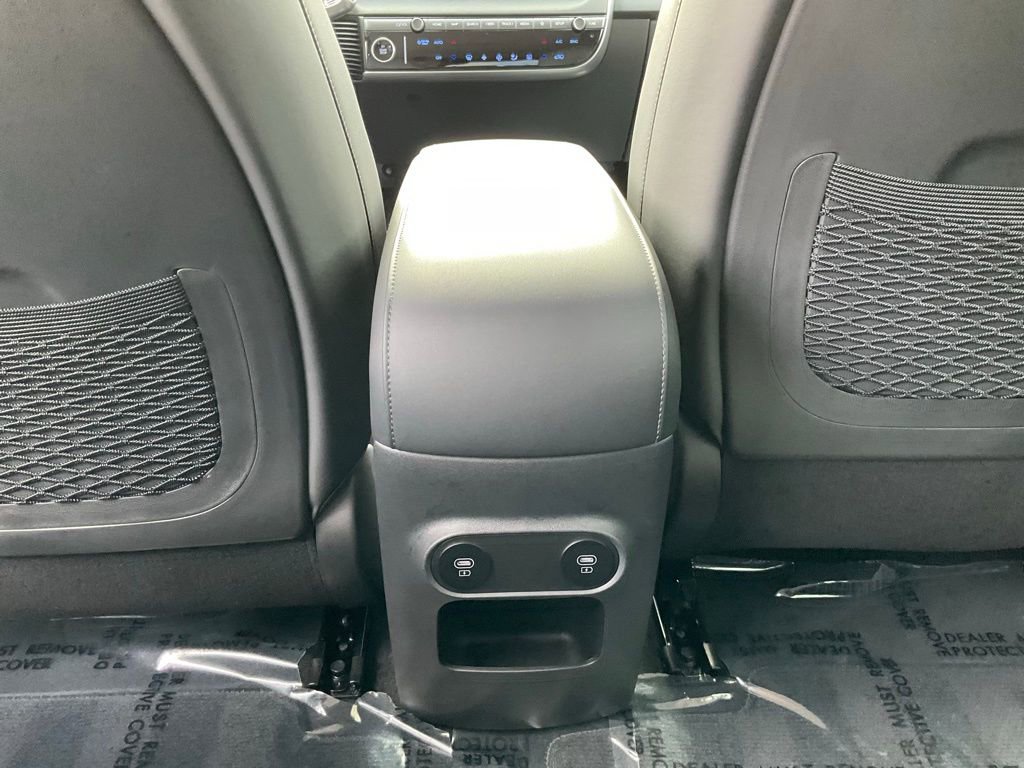 Used 2025 Hyundai Ioniq 5 SEL image 35