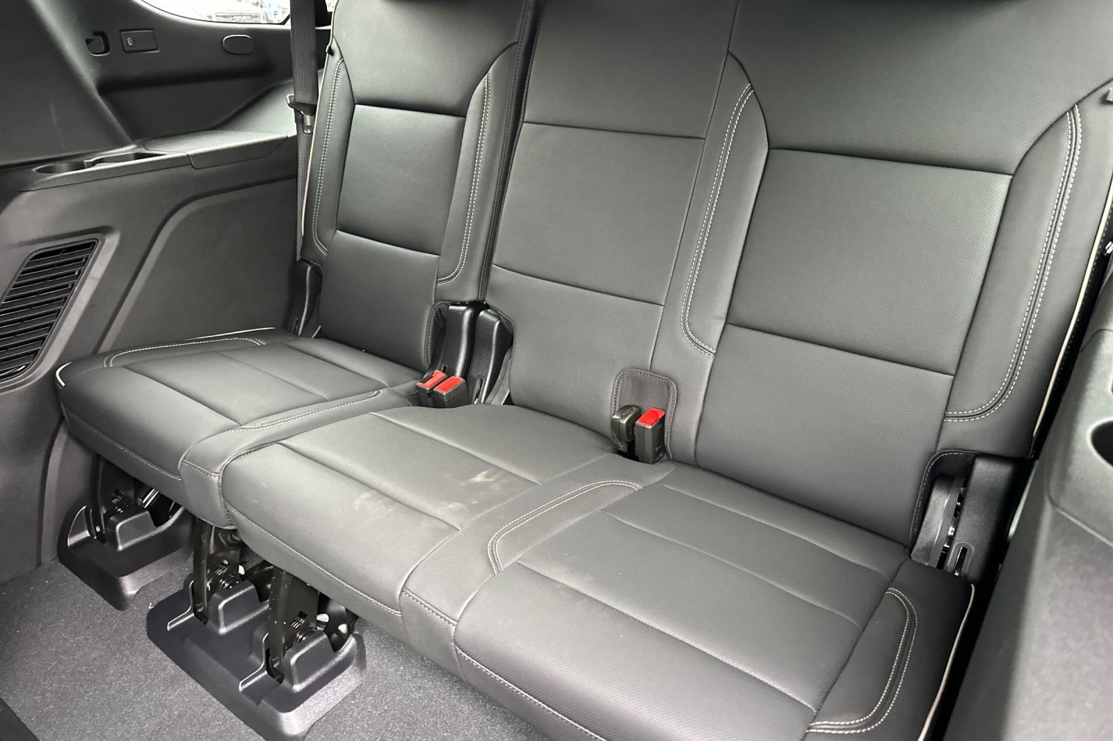 New 2026 GMC Yukon Elevation image 14