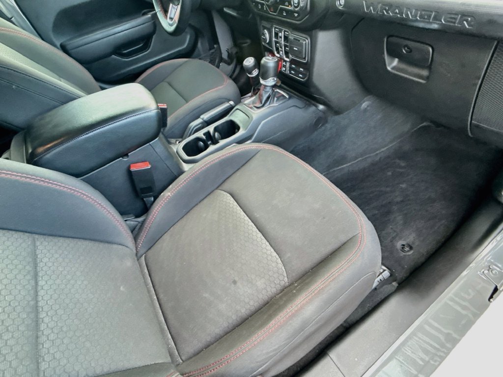 Certified 2022 Jeep Wrangler Unlimited Rubicon AWD/4WD image 33