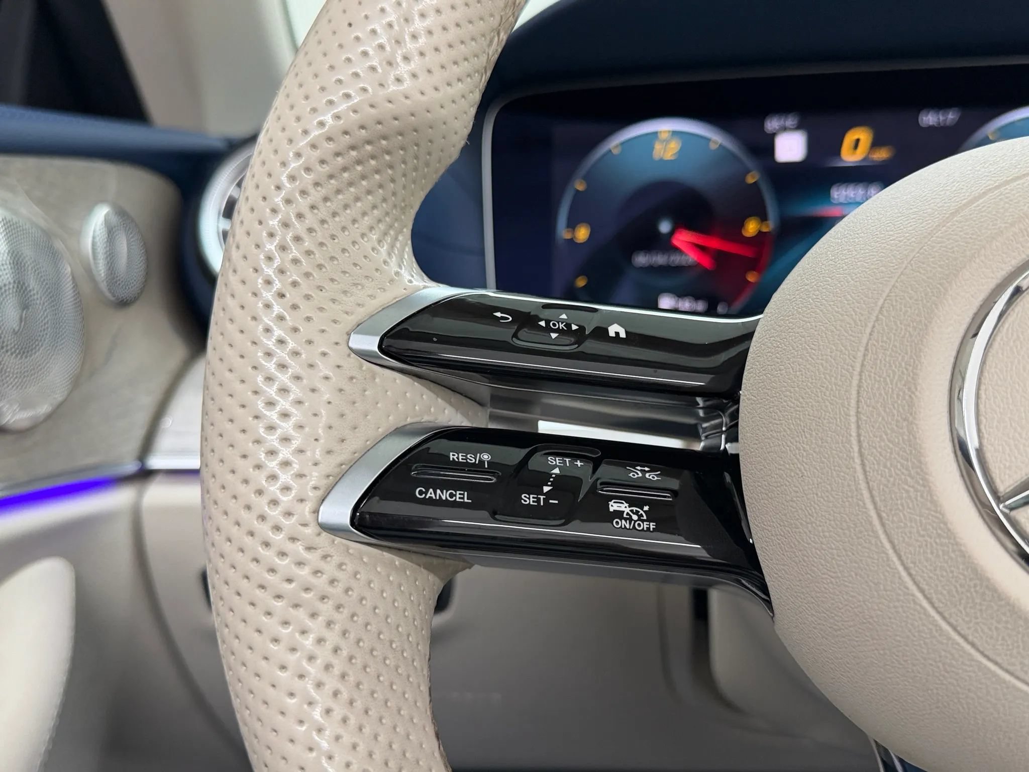 Used 2021 Mercedes-Benz E 450 Cabriolet image 22
