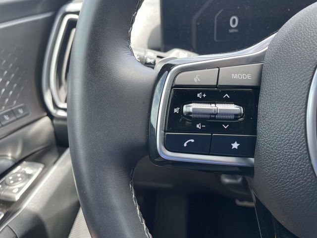 Certified 2025 Kia Sorento SX Prestige AWD/4WD image 25
