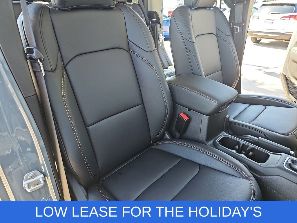 New 2025 Jeep Gladiator Willys image 10