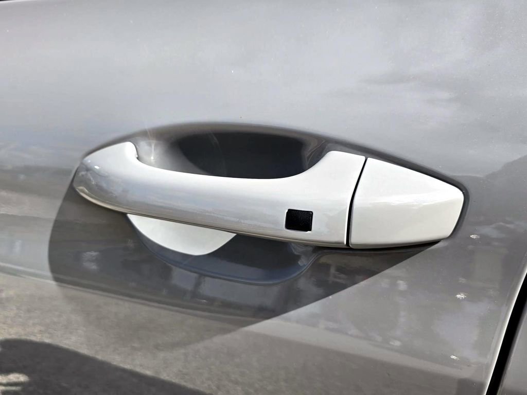 Used 2023 Kia K5 GT-Line w/ GT-Line Premium Package image 9