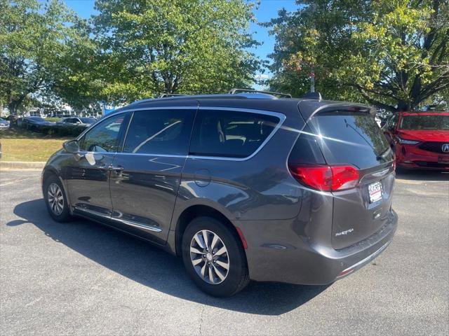 Certified 2020 Chrysler Pacifica Touring-L Plus image 3