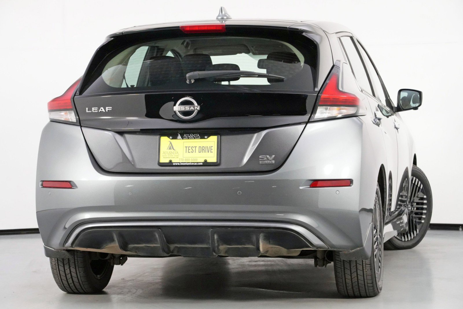 Used 2025 Nissan Leaf SV Plus image 4