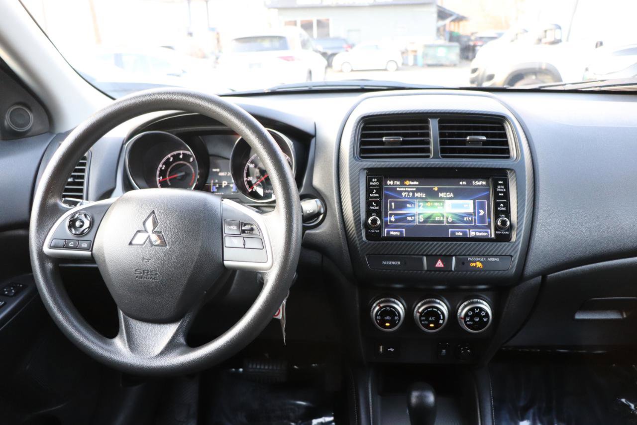 Used 2024 Mitsubishi Outlander Sport ES AWD/4WD image 17