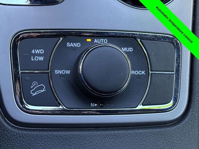 Used 2022 Jeep Grand Cherokee Laredo X image 23