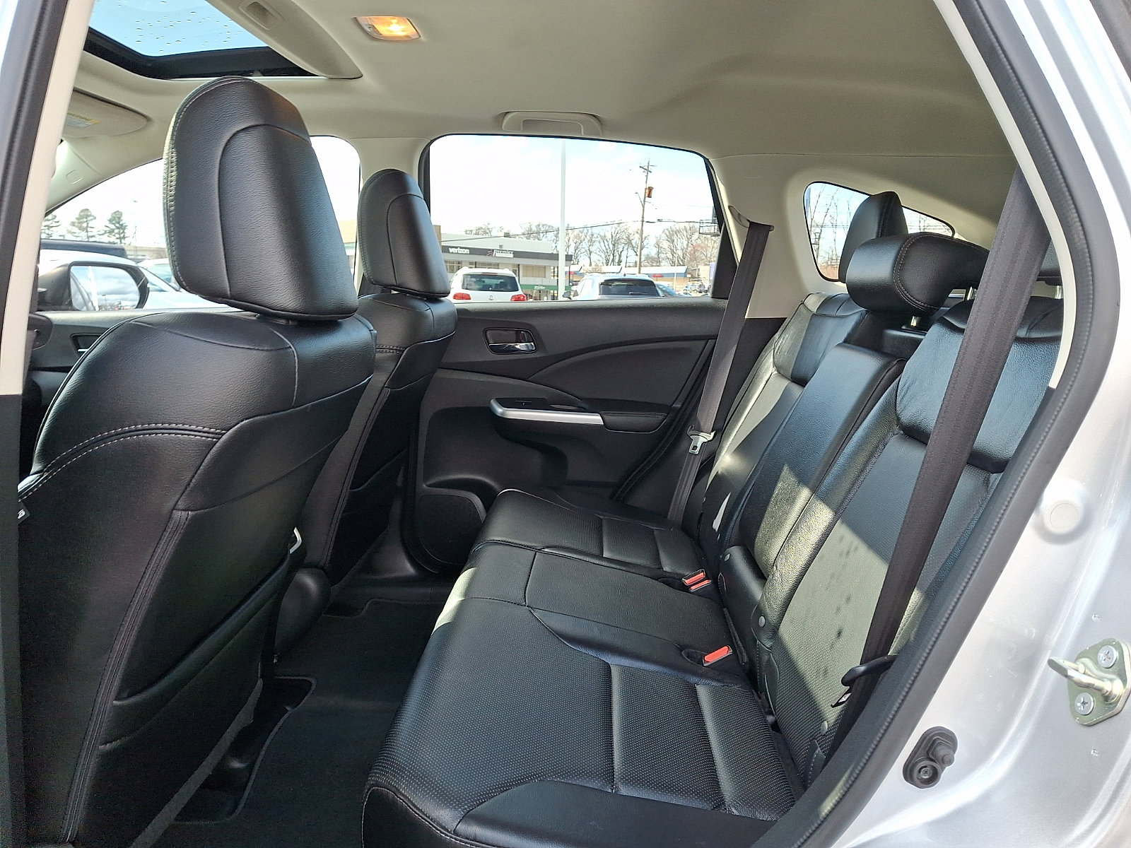 Used 2016 Honda CR-V Touring image 10