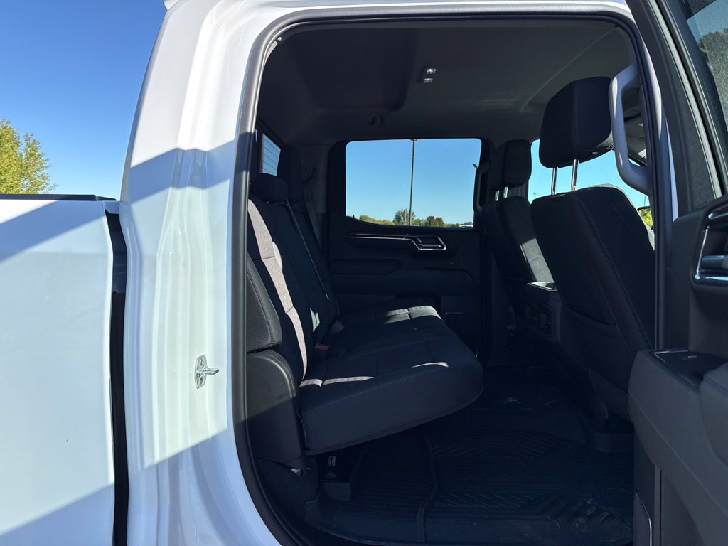 Used 2026 Chevrolet Silverado 1500 LT Trail Boss w/ Safety Package AWD/4WD image 12
