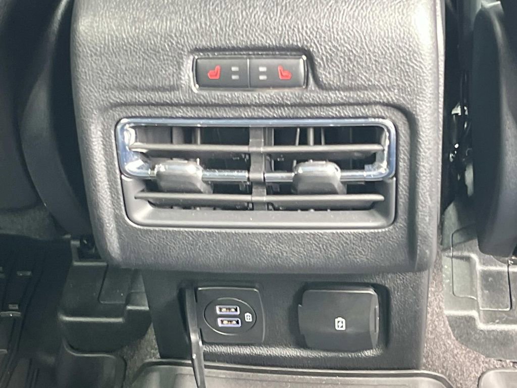 Used 2022 Lincoln Corsair Reserve w/ Equipment Group 201A image 17