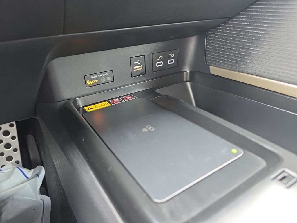 Used 2026 Toyota Camry SE image 29