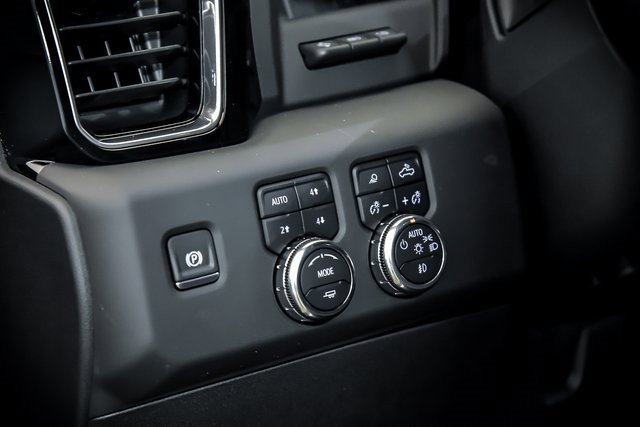 New 2025 GMC Sierra 2500 Denali w/ Denali Reserve Package image 12