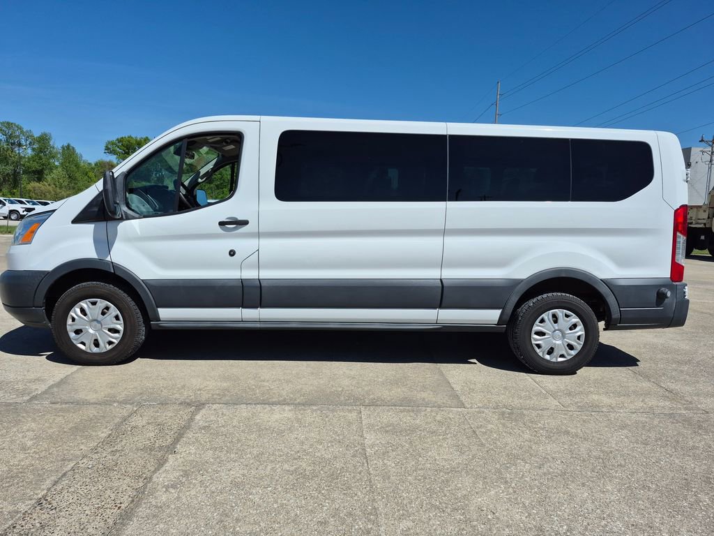 Used 2016 Ford Transit 350 XLT RWD image 4