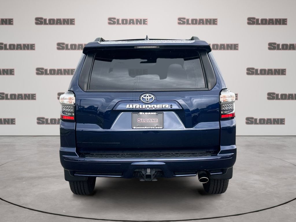 Used 2022 Toyota 4Runner TRD Sport AWD/4WD image 4