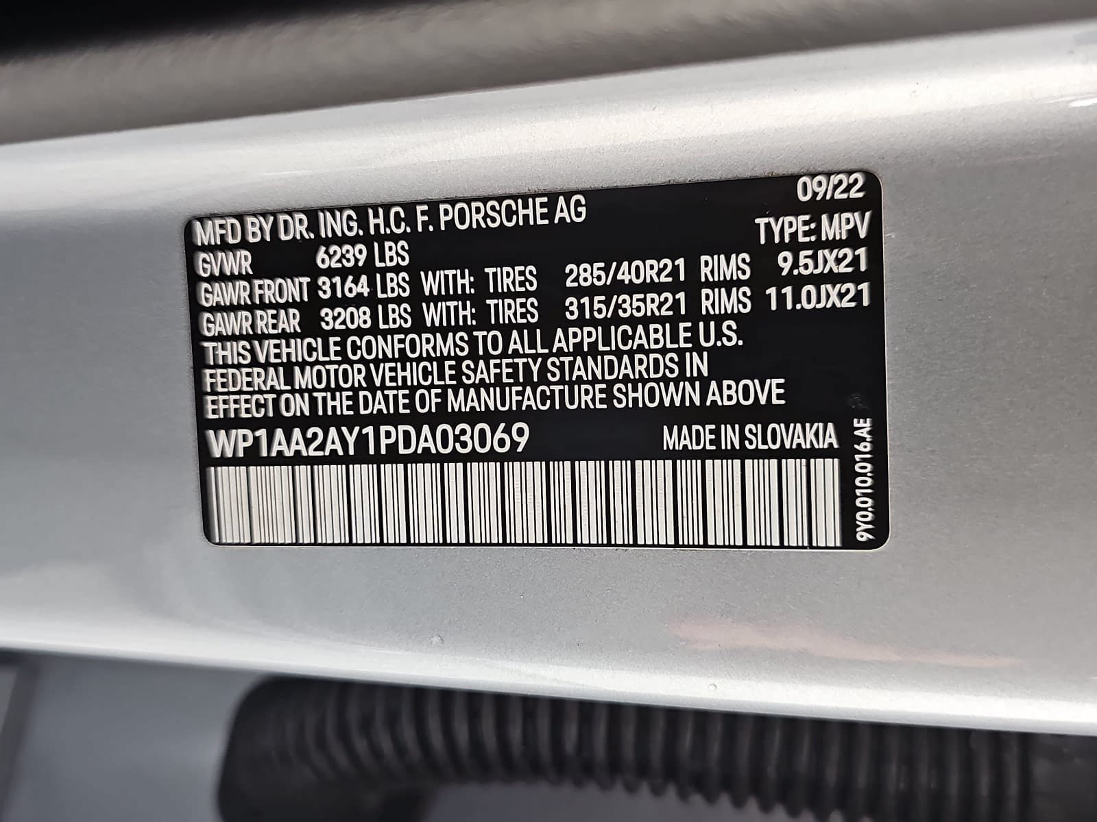 Used 2023 Porsche Cayenne Platinum Edition AWD/4WD image 33