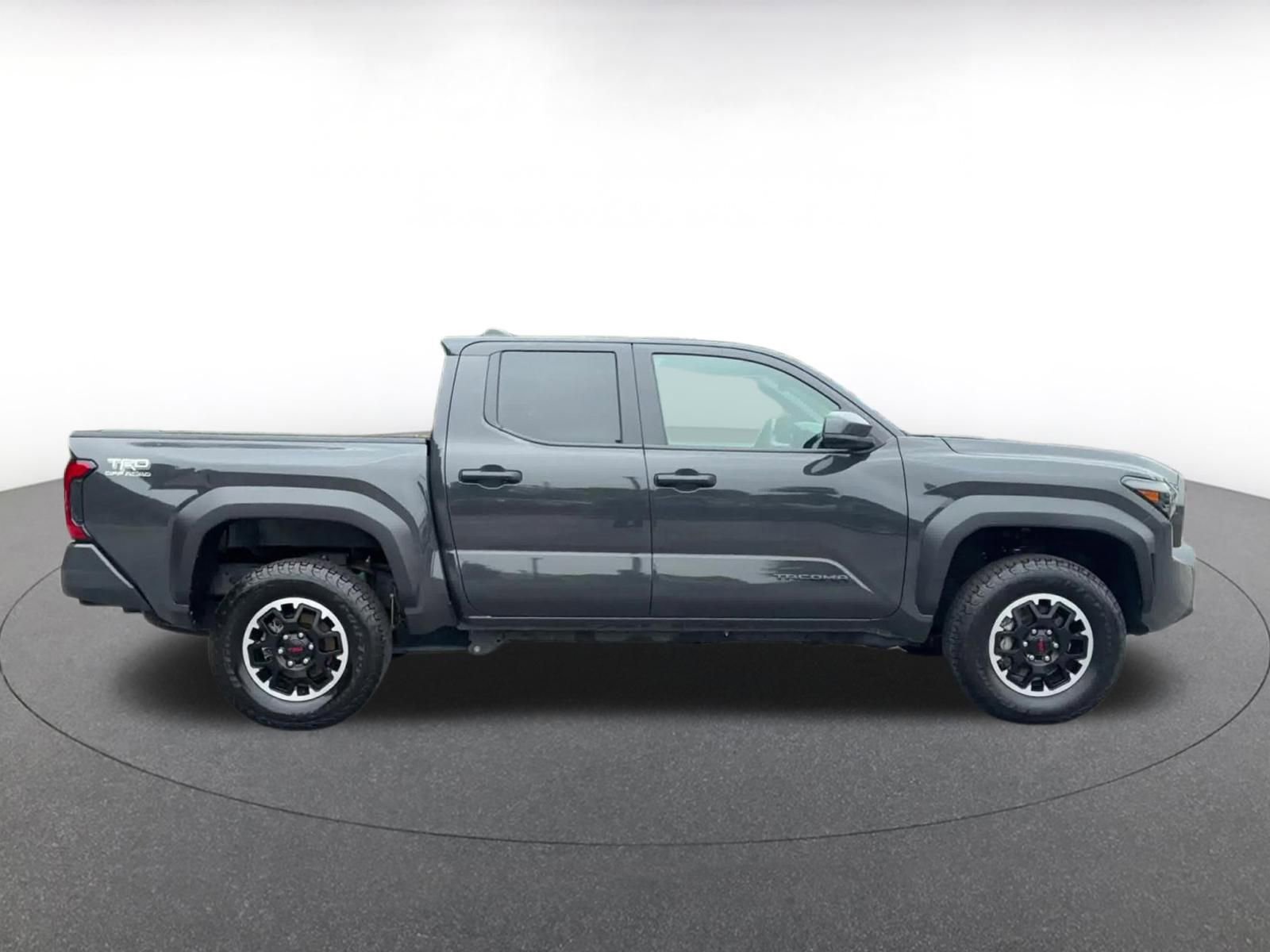 Used 2025 Toyota Tacoma TRD Off-Road AWD/4WD image 17