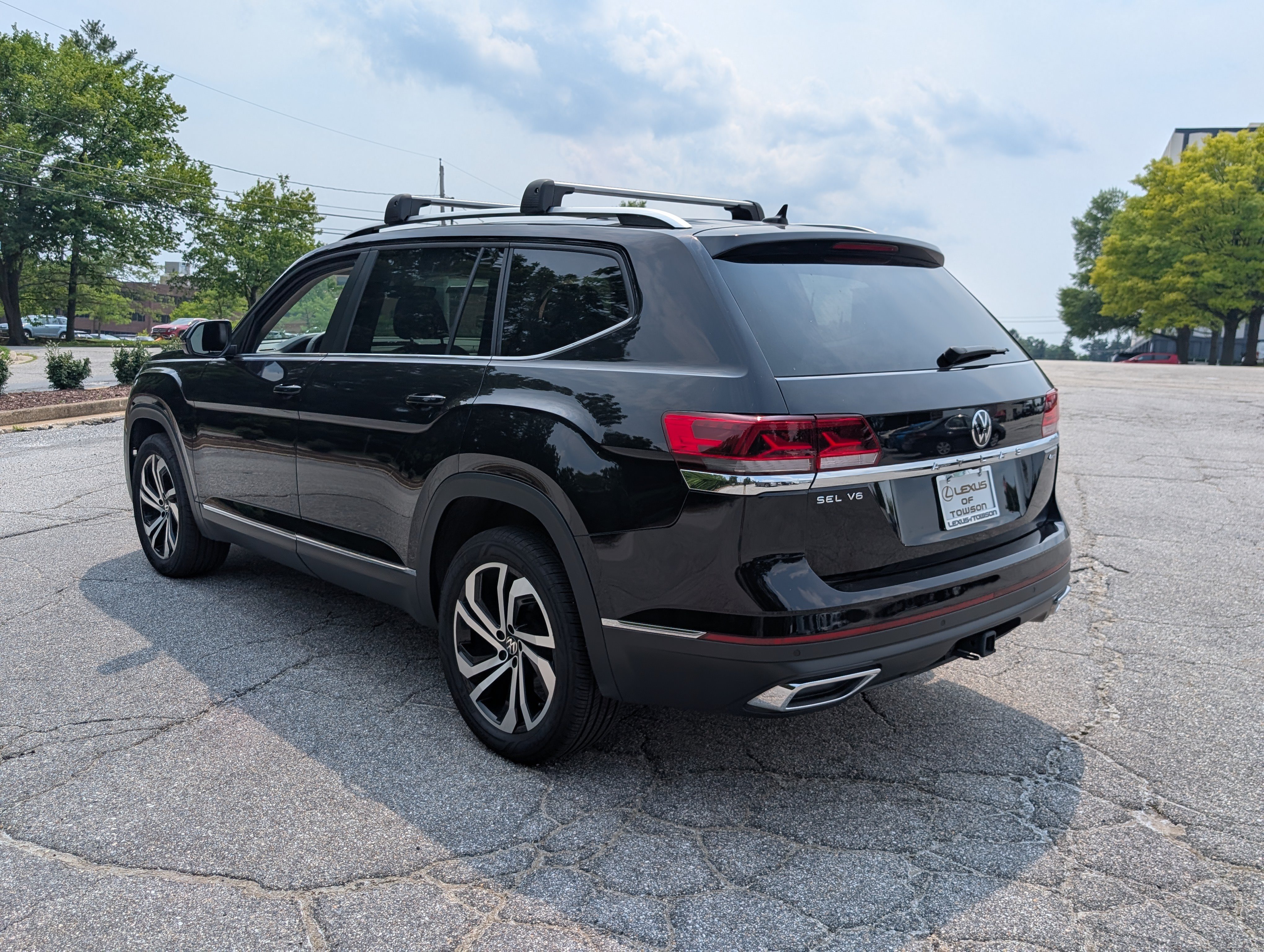 Used 2023 Volkswagen Atlas SEL AWD/4WD image 5