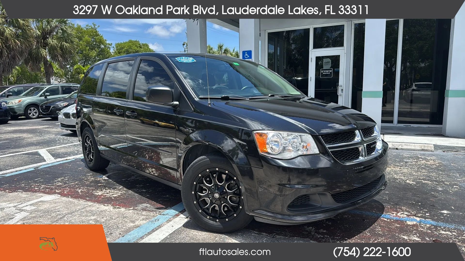 Used 2016 Dodge Grand Caravan SE w/ Quick Order Package 29E SE image 2