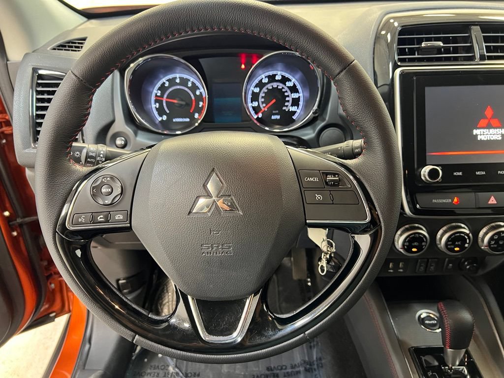 Used 2023 Mitsubishi Outlander Sport LE AWD/4WD image 19