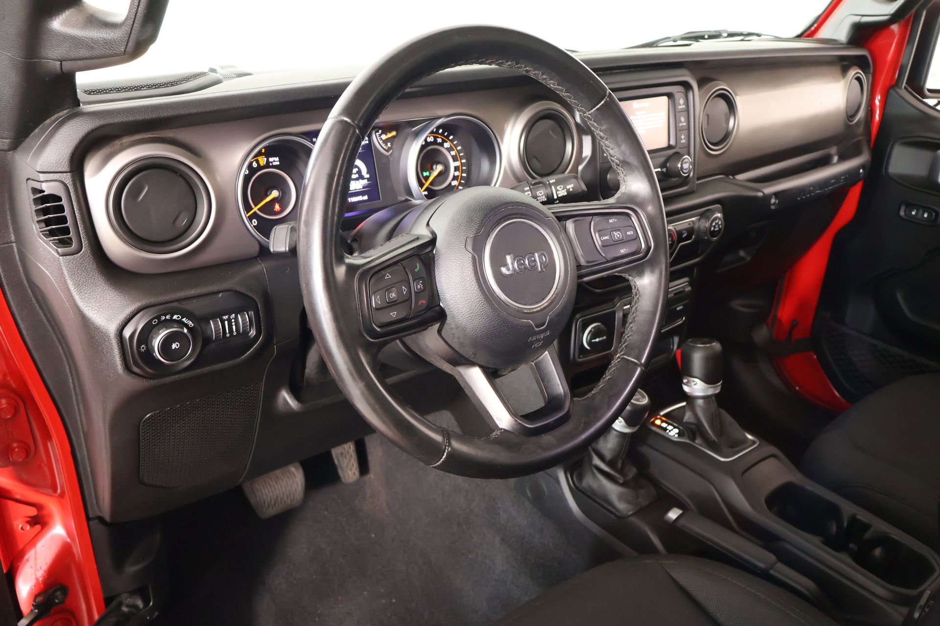 Used 2020 Jeep Wrangler Sport AWD/4WD image 2