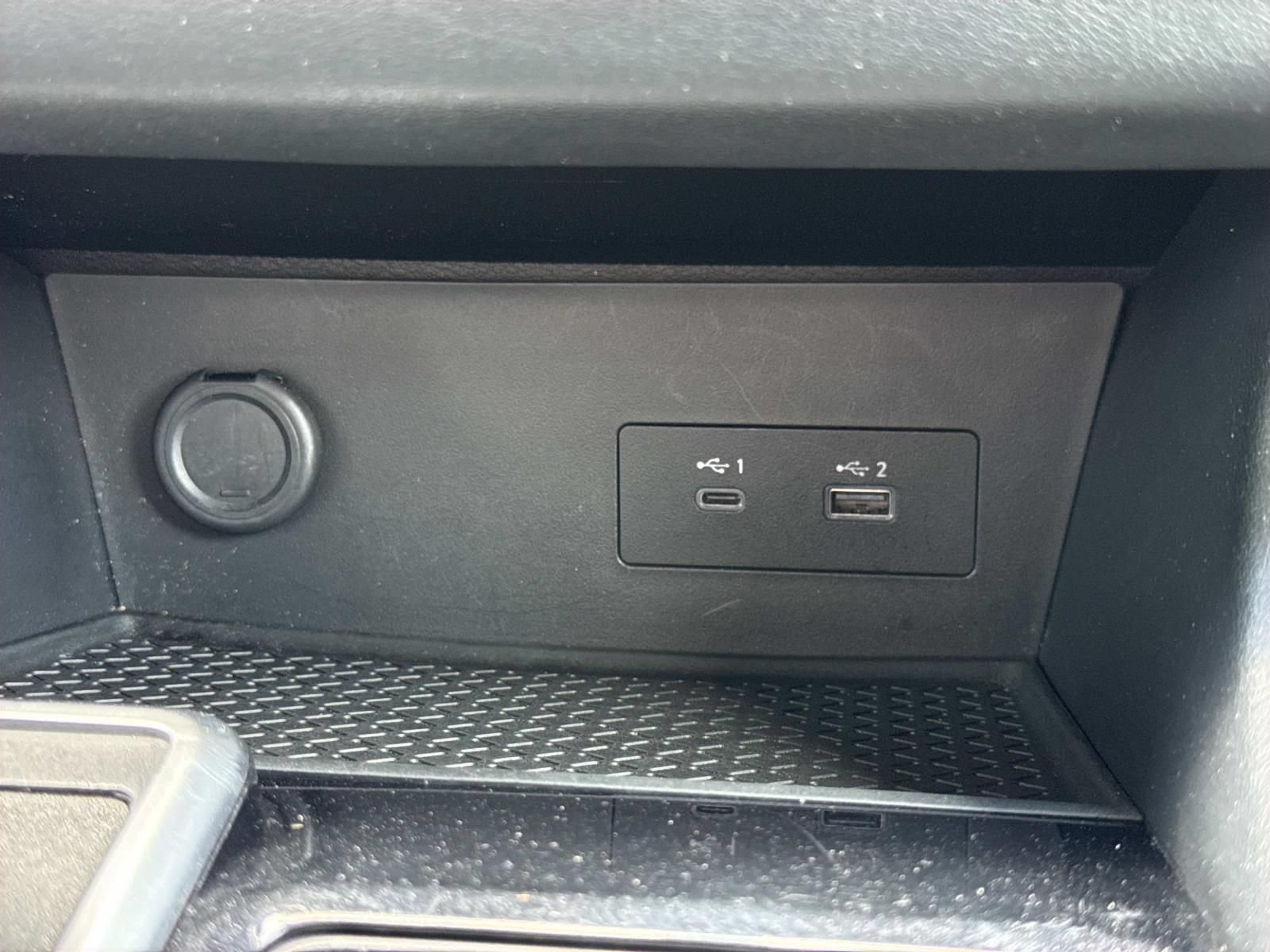 Used 2024 Nissan Pathfinder SV FWD image 12