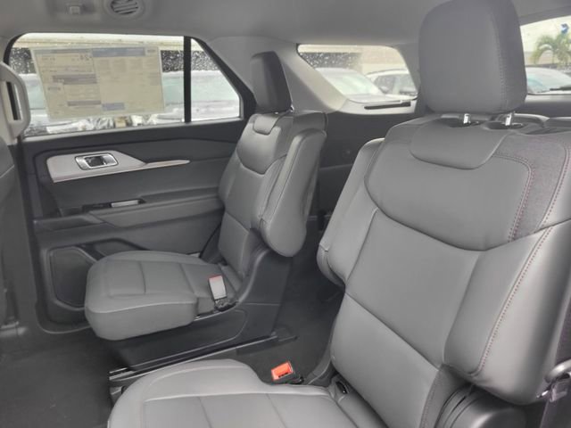 New 2026 Ford Explorer Active w/ Active Comfort Package image 8