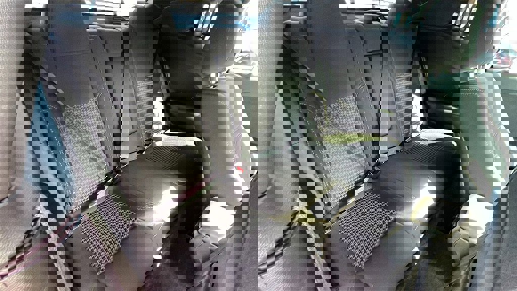 Used 2018 Dodge Challenger SXT w/ Blacktop Package image 20