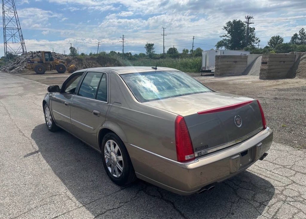 Used 2006 Cadillac DTS FWD image 8