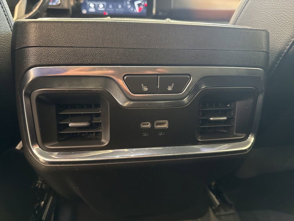 Used 2024 GMC Sierra 1500 Denali AWD/4WD image 27