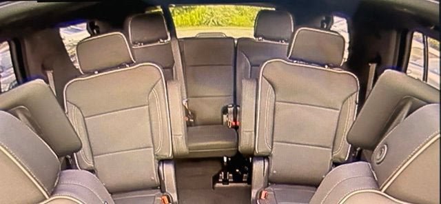 New 2026 GMC Yukon Elevation w/ Elevation Premium Package AWD/4WD image 31