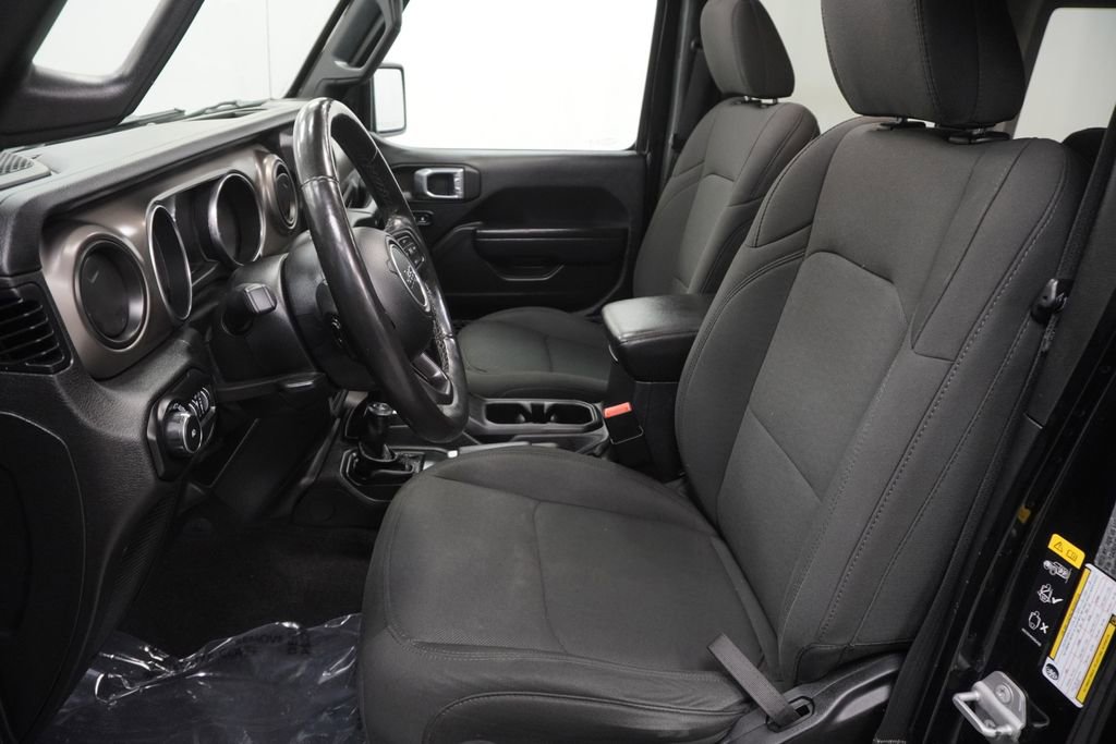Certified 2021 Jeep Wrangler Unlimited Sport w/ Sun And Sound Package AWD/4WD image 16