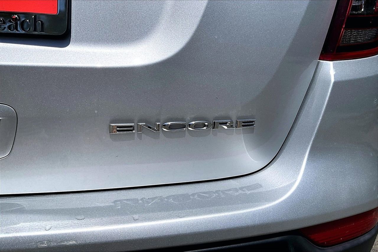 Used 2020 Buick Encore Preferred FWD image 26
