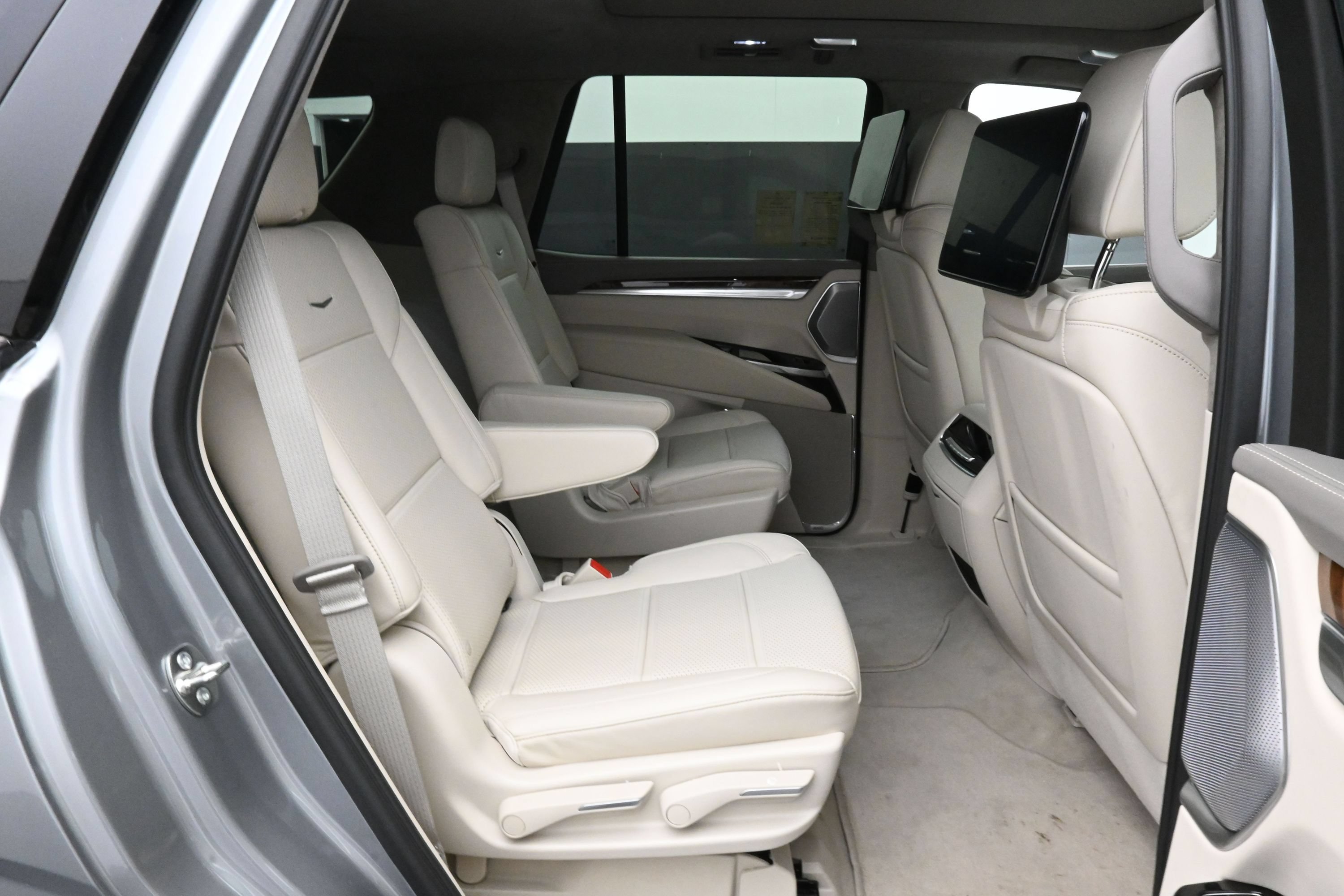 New 2026 Cadillac Escalade Platinum Sport AWD/4WD image 12