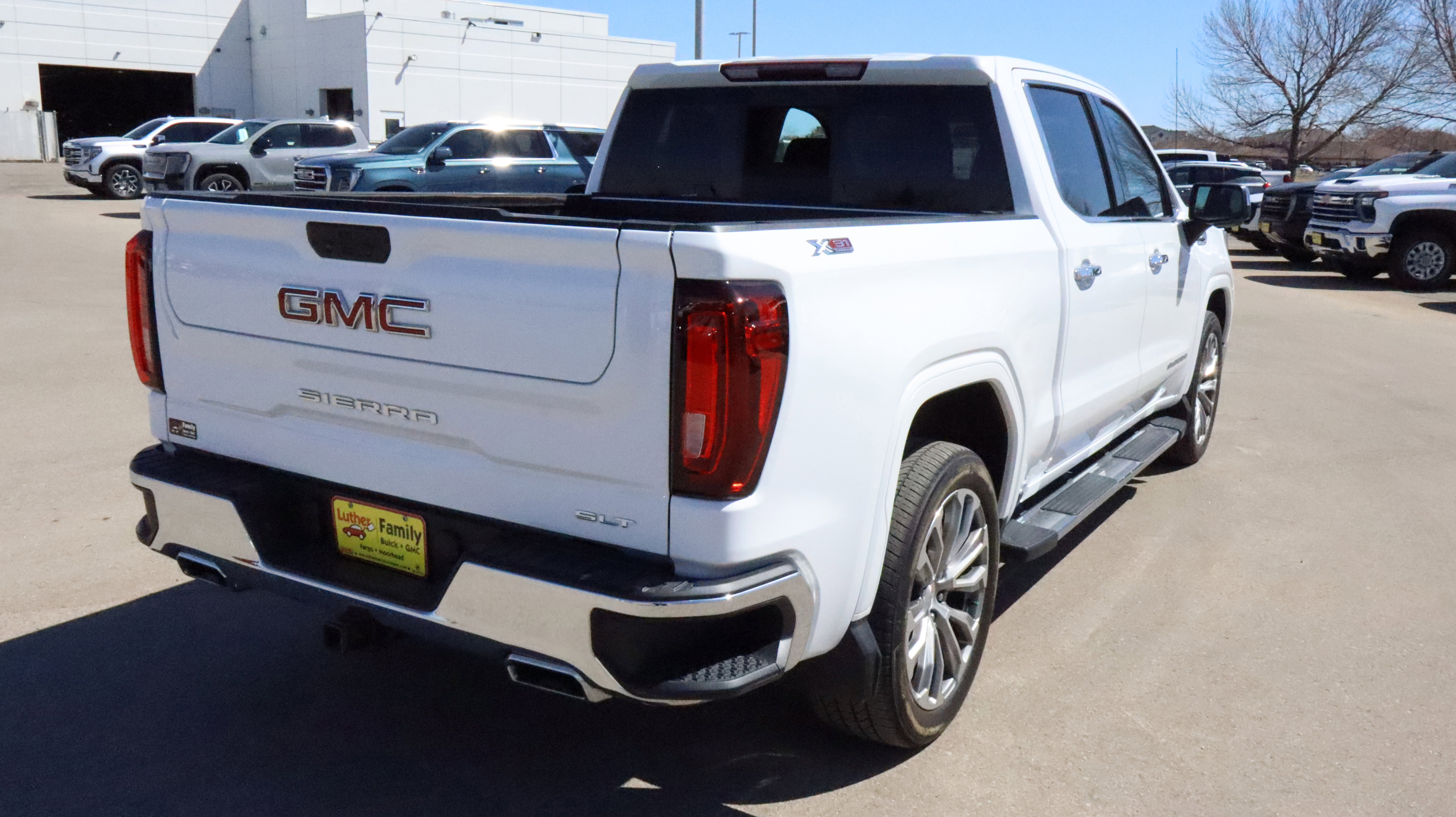 Certified 2021 GMC Sierra 1500 SLT w/ SLT Premium Package AWD/4WD image 7