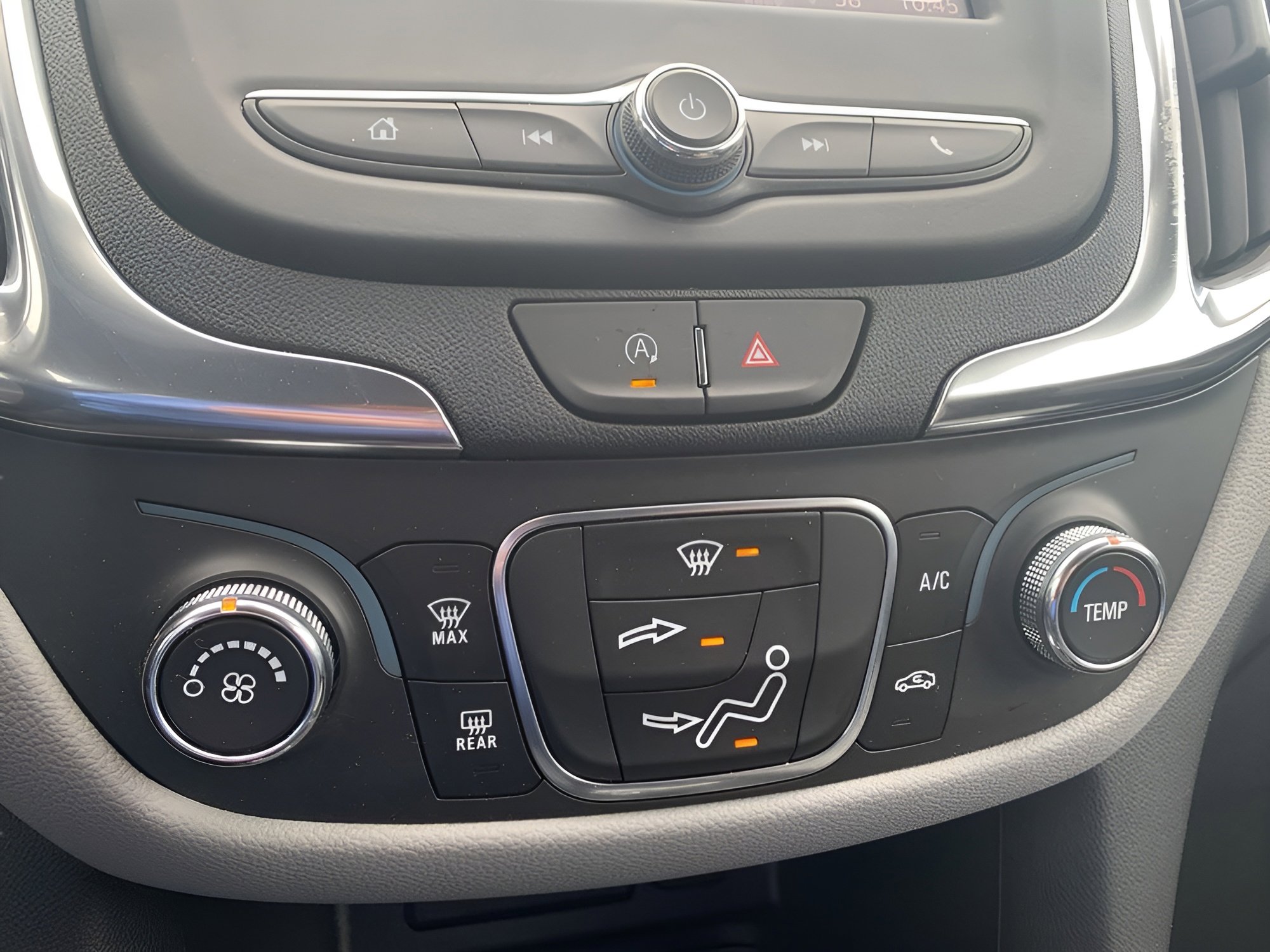 Certified 2023 Chevrolet Equinox LS w/ LS Convenience Package FWD image 11
