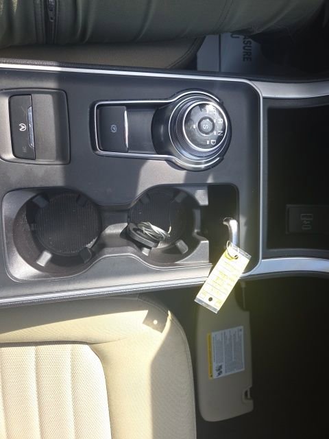 Used 2023 Ford Edge SE AWD/4WD image 19