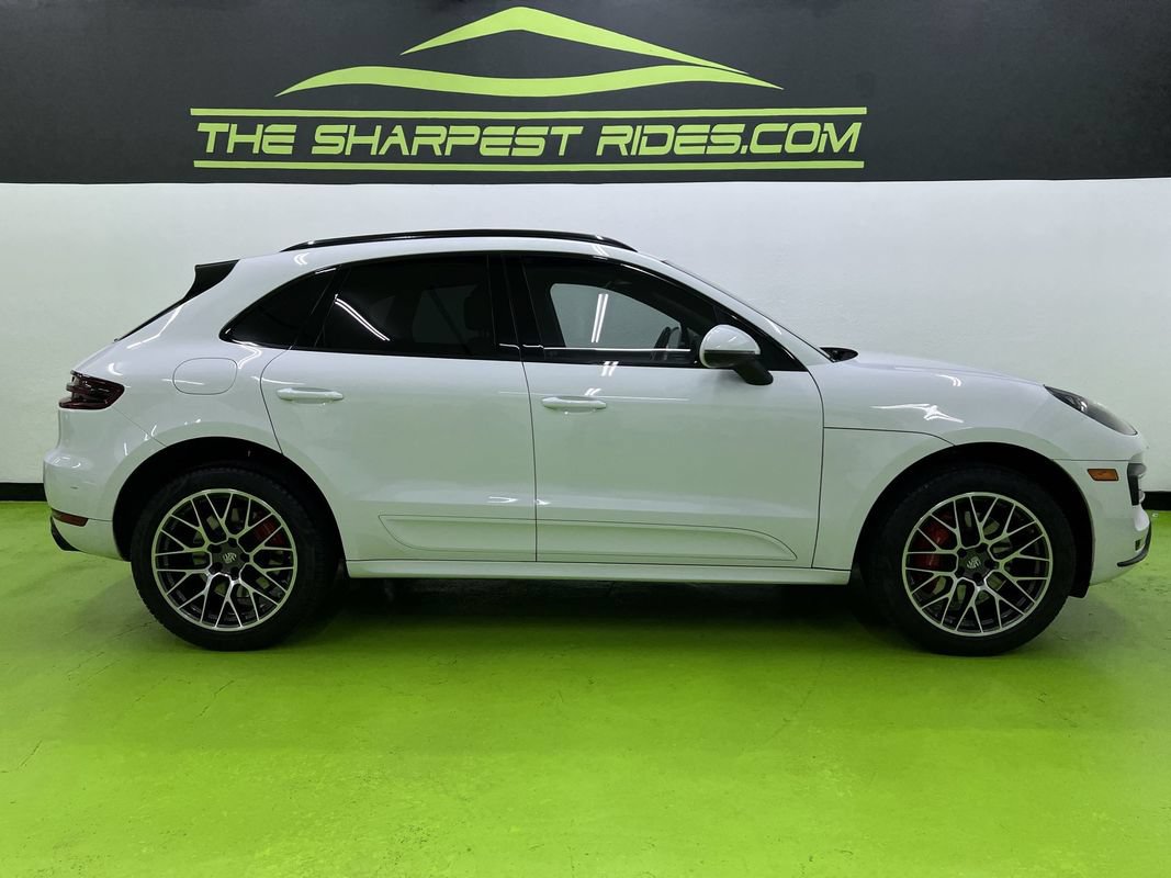 Used 2016 Porsche Macan Turbo AWD/4WD image 11